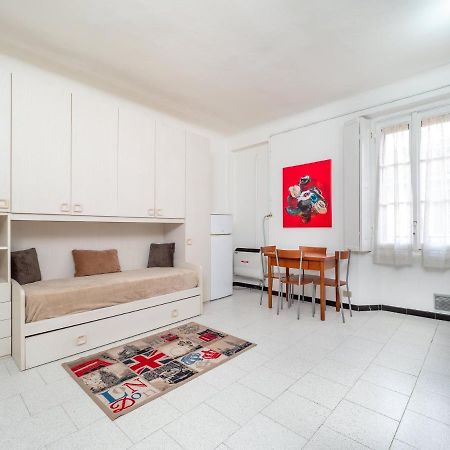 A Due Passi Dalla Stazione Centrale Di Milano Apartment Exterior foto